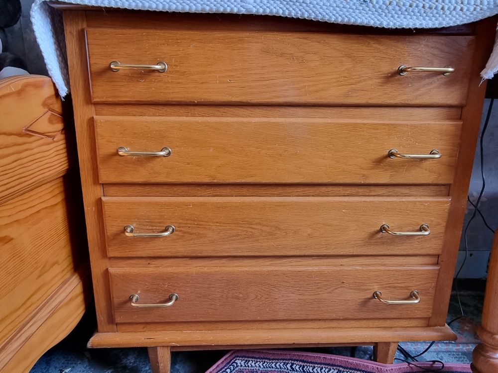 Commode ch&ecirc;ne Meubles