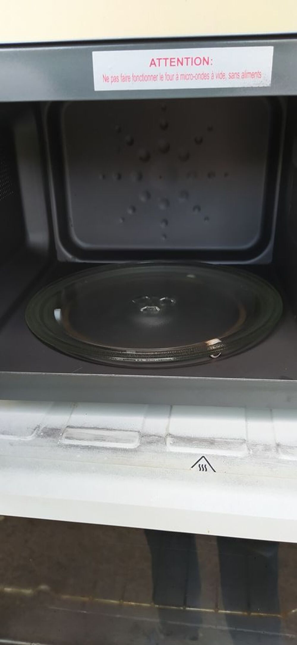 FOUR MICRON ONDES Cuisine