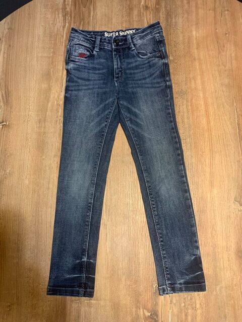 Jean enfant gar�on �� Tape � l? oeil �� 6 Saleilles (66)