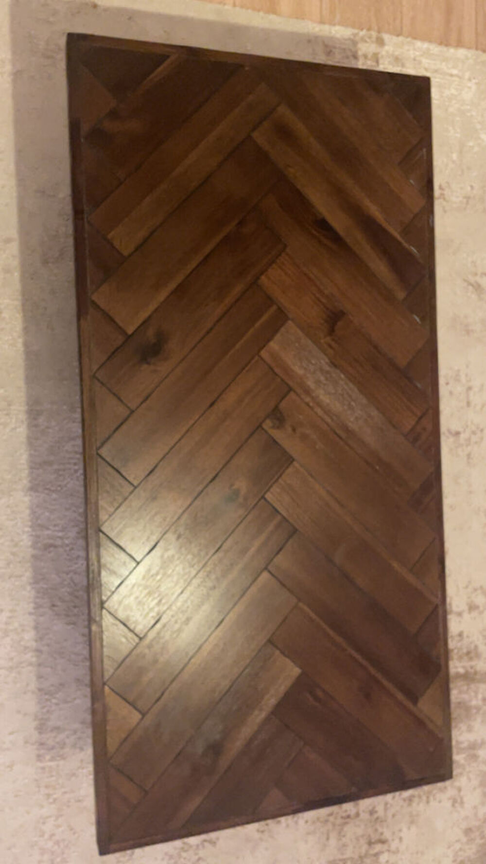 Table basse en bois d'acacia et pieds laiton Meubles