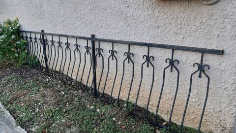 GRILLE EN FER FORGE LONGUEUR 5 METRES bon �tat 
190 Chaumont (52)