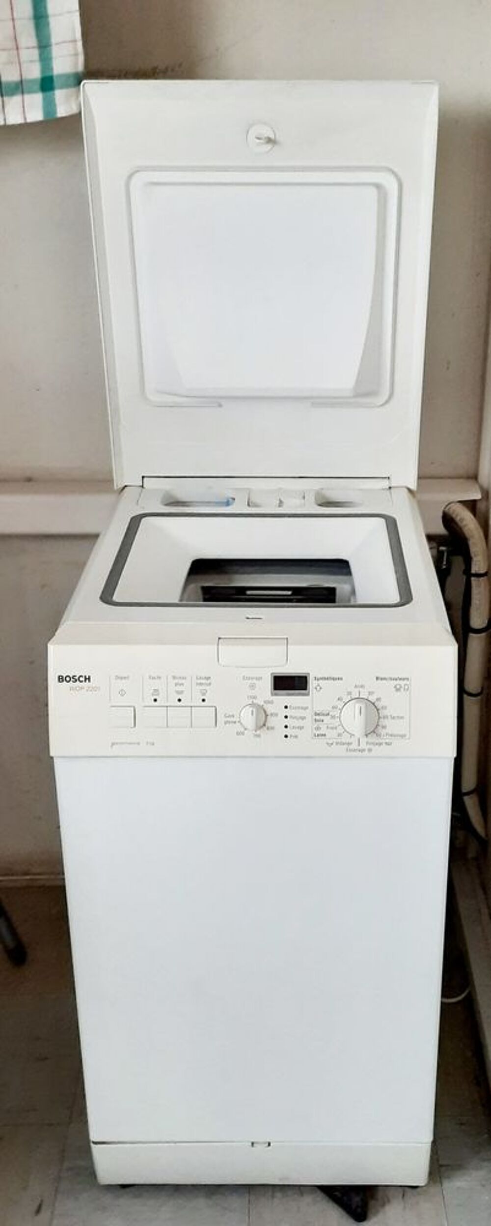 Vide appartement &agrave; St Priest Meubles