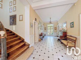  Maison à vendre 15 + pièces 607 m²
