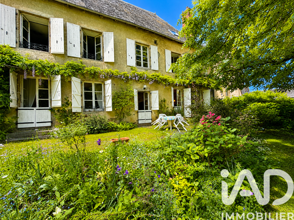 Vente Maison Vente Demeure 12 pièces Neuvic