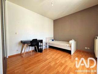  Appartement à louer 4 pièces 12 m²