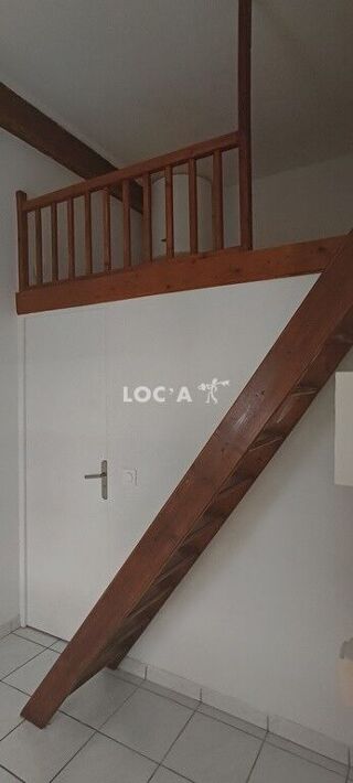  Appartement à louer 1 pièce 32 m²