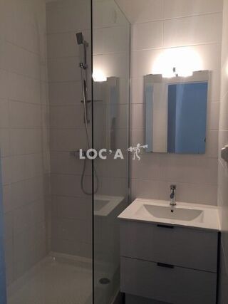  Appartement � louer 1 pi�ce 27 m� Collonges-au-mont-d'or