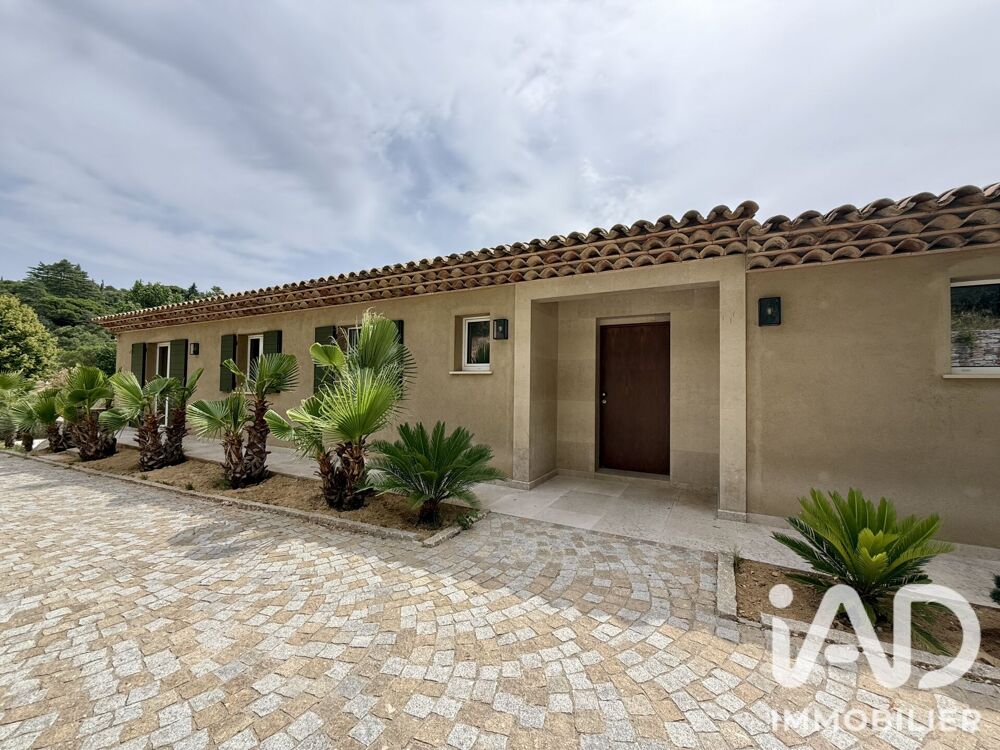 Vente Maison Vente Maison traditionnelle 13 pièces La garde-freinet