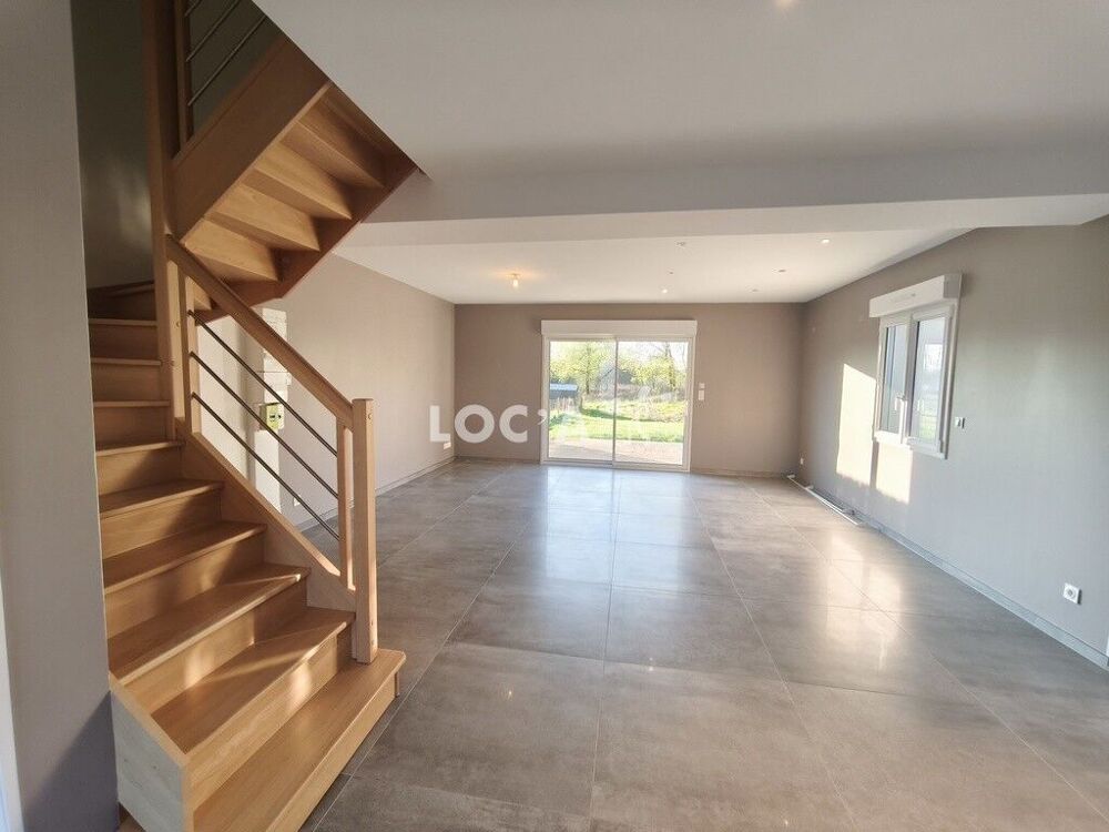 A Découvrir sans tarder ! Maison jumelée F3 entièrement rénovée
