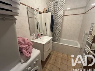  Immeuble � vendre 261 m�