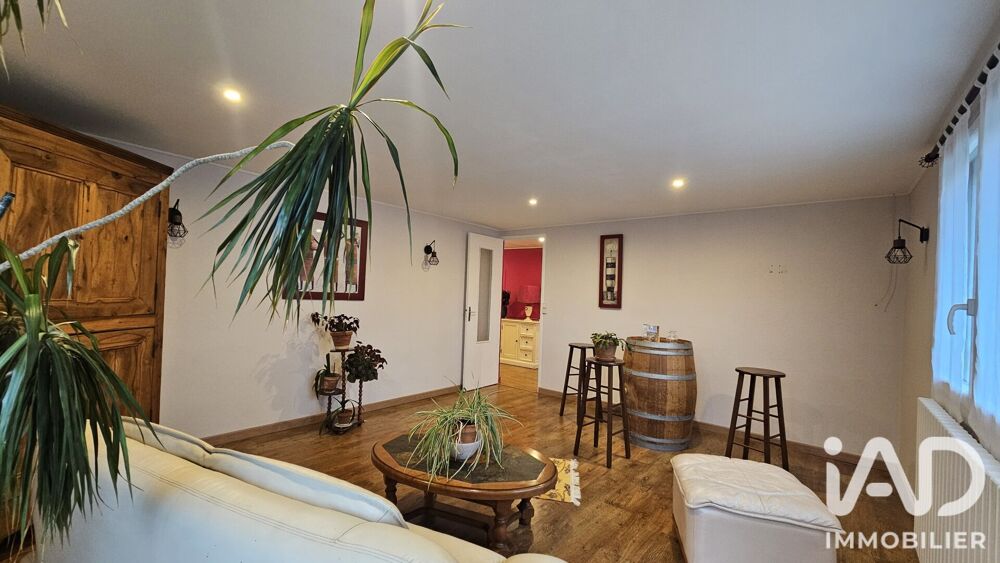 Vente Maison Vente Maison de campagne 6 pièces Mairé-levescault