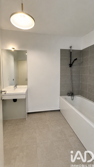  Appartement à louer 3 pièces 55 m²