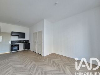  Appartement à louer 2 pièces 32 m²