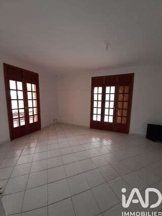  Appartement à louer 4 pièces 97 m²