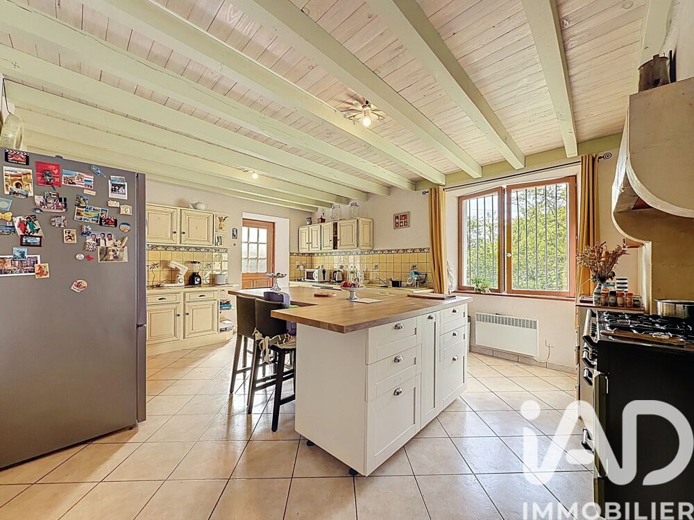 Vente Maison Vente Maison/villa 9 pièces Ozillac
