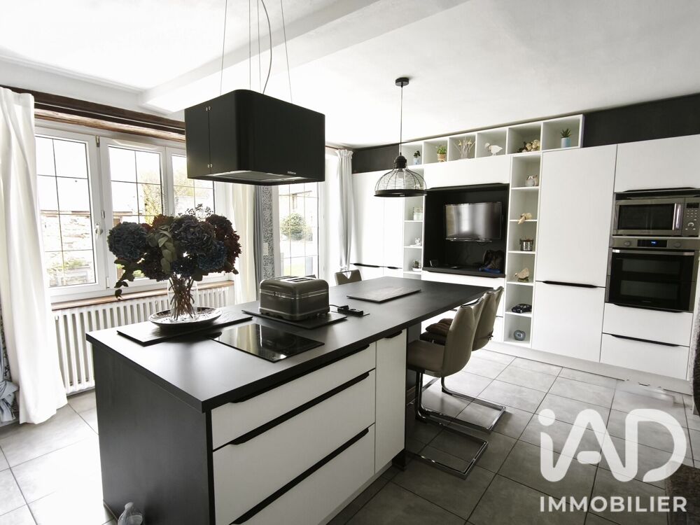 Vente Maison Vente Maison de ville 7 pièces Pré-en-pail