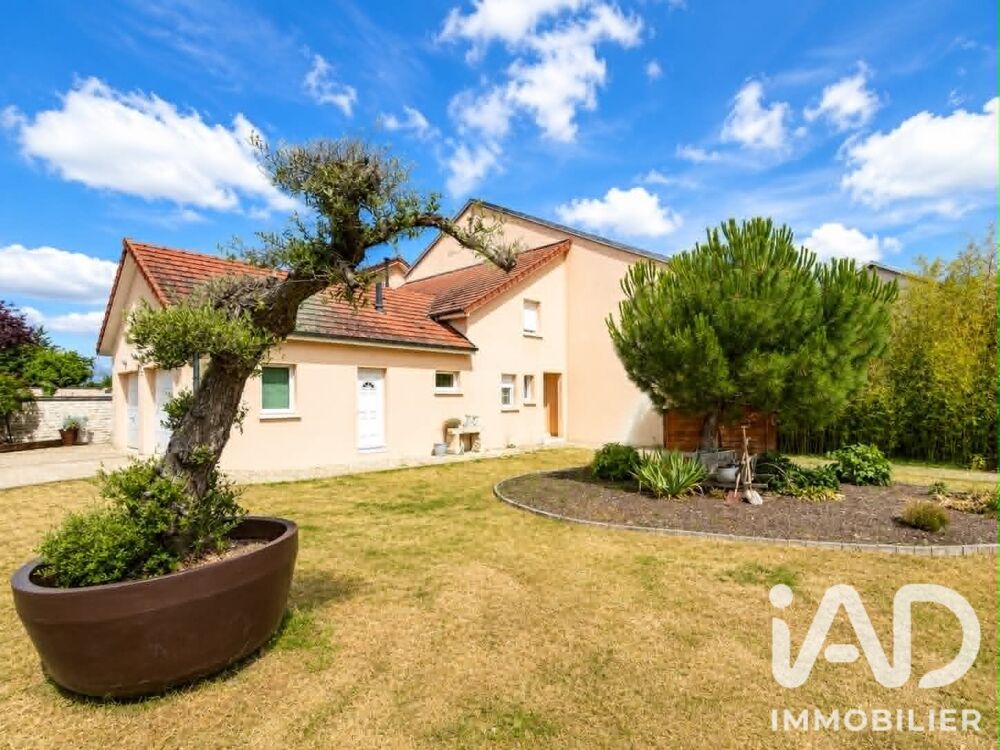 Vente Maison Vente Maison de village 8 pièces Cusey