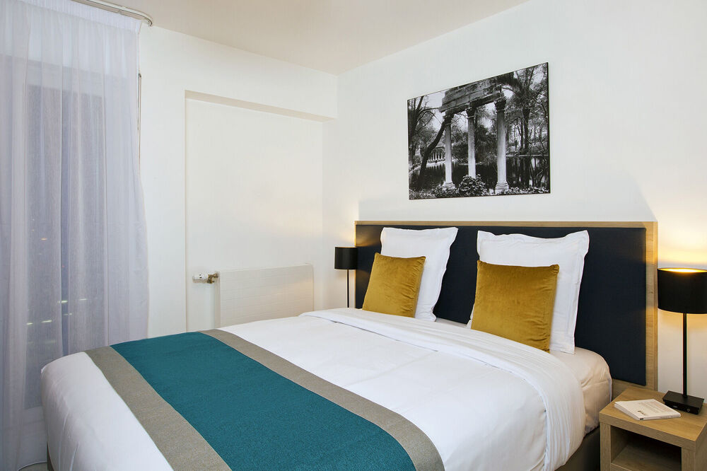 Location Appartement Studio meublé et équipé au coeur des Batignolles Paris 17