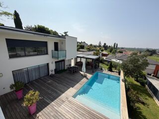  Maison � vendre 6 pi�ces 220 m�