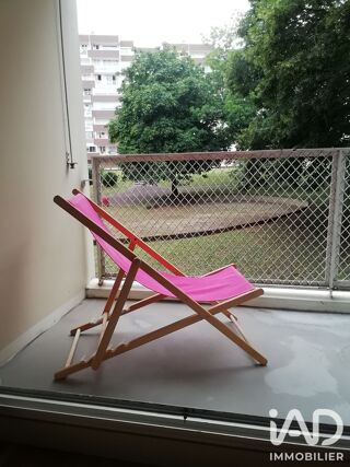  Appartement à louer 5 pièces 101 m²