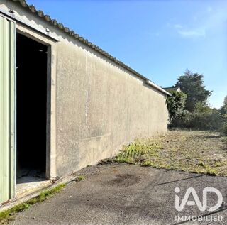  Parking / Garage à vendre 550 m²