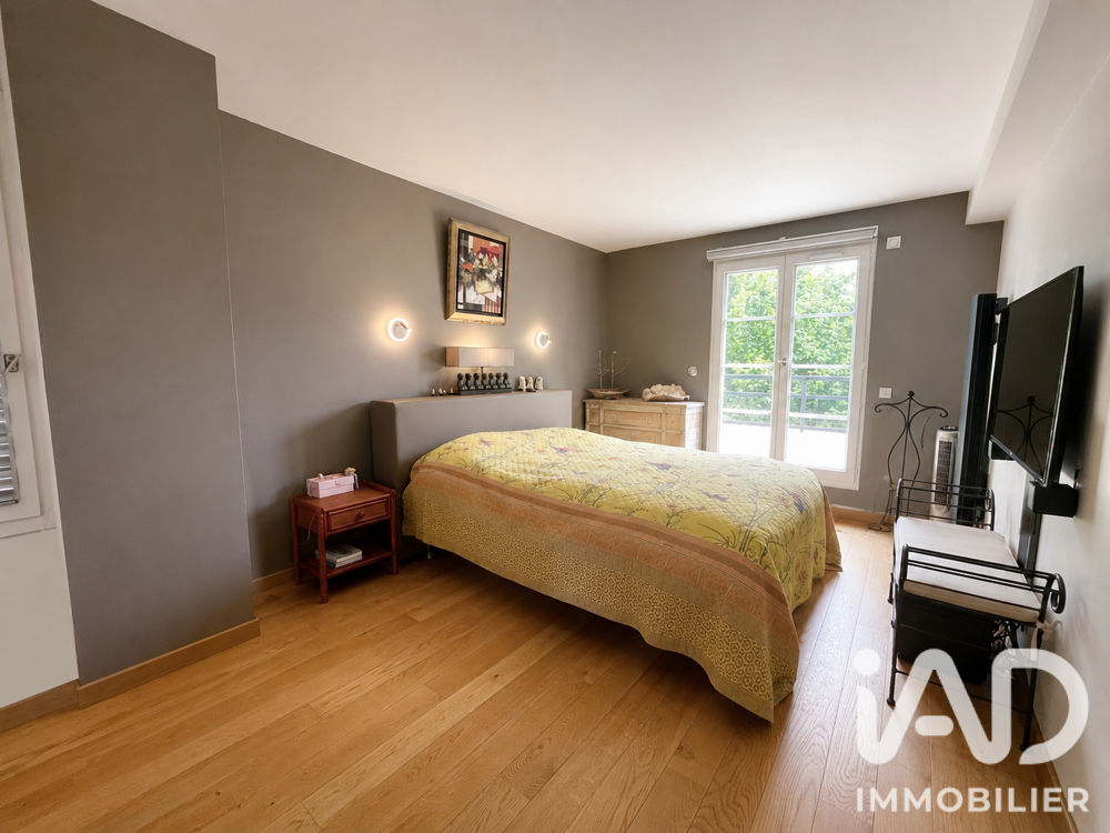 vente Maison - 8 pièce(s) - 213 m² Cergy (95000)