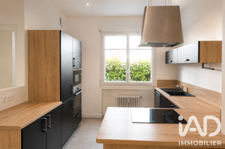  Appartement à louer 3 pièces 80 m²