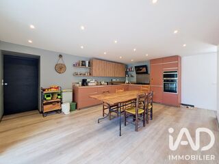  Maison à vendre 8 pièces 247 m²