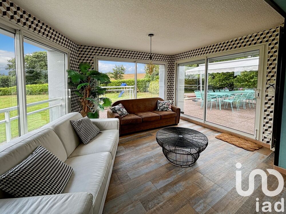 � vendre  Maison Saint-Hernin (29270)