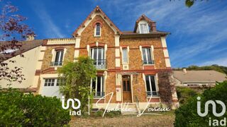  Maison à vendre 11 pièces 165 m²