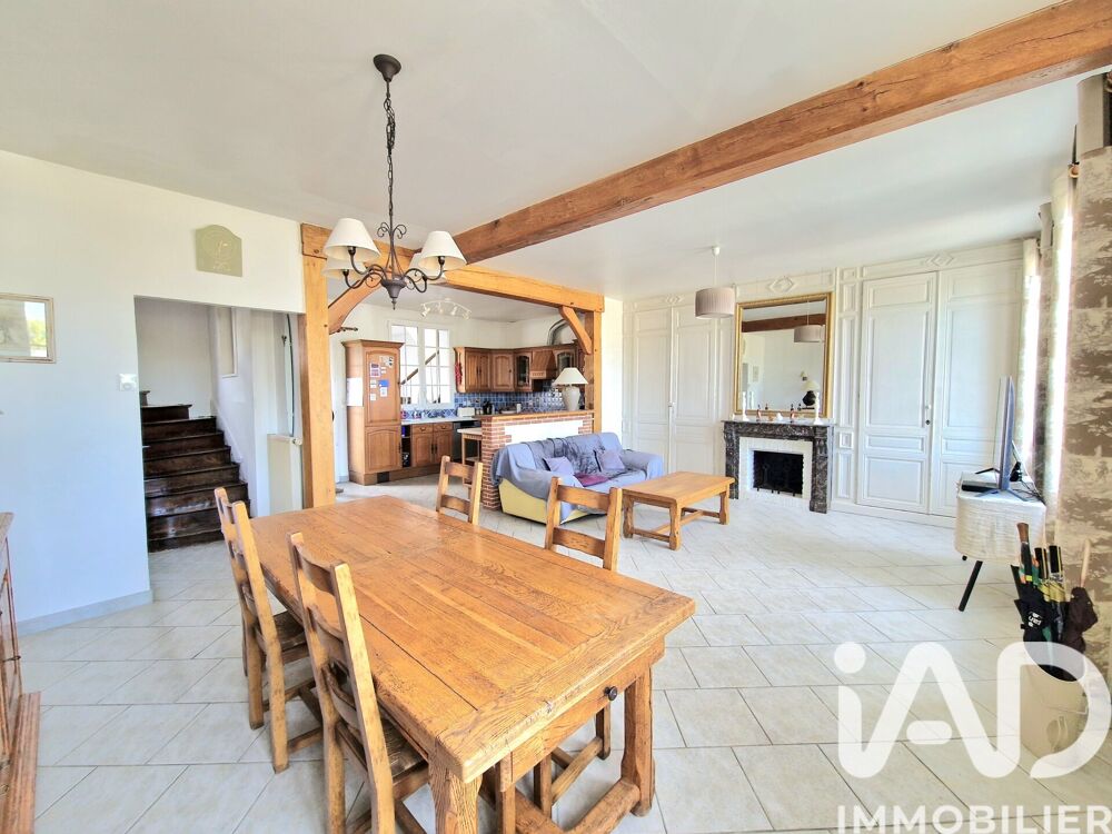 Maison 6 pièces 167 m² · à Forges-les-Eaux · 167 m² · 240 000 €