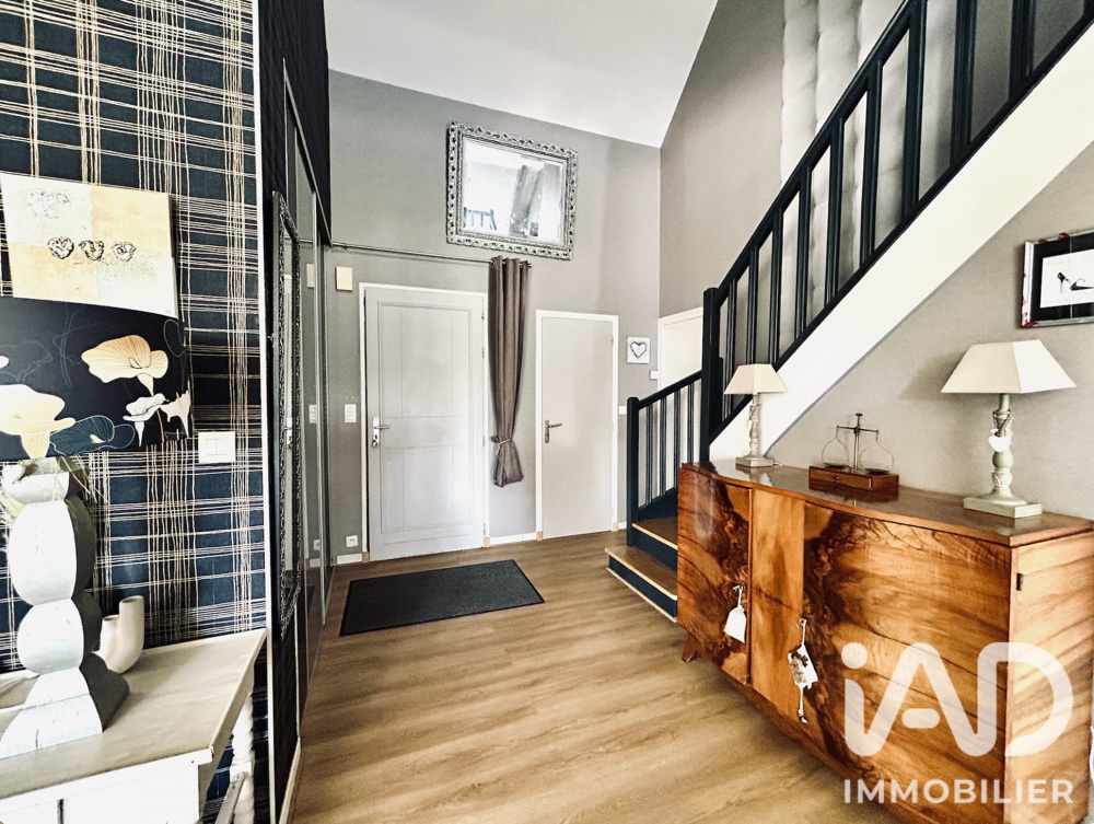 vente Maison - 7 pièce(s) - 173 m² La Membrolle-sur-Choisille (37390)