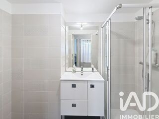  Appartement à louer 4 pièces 96 m²