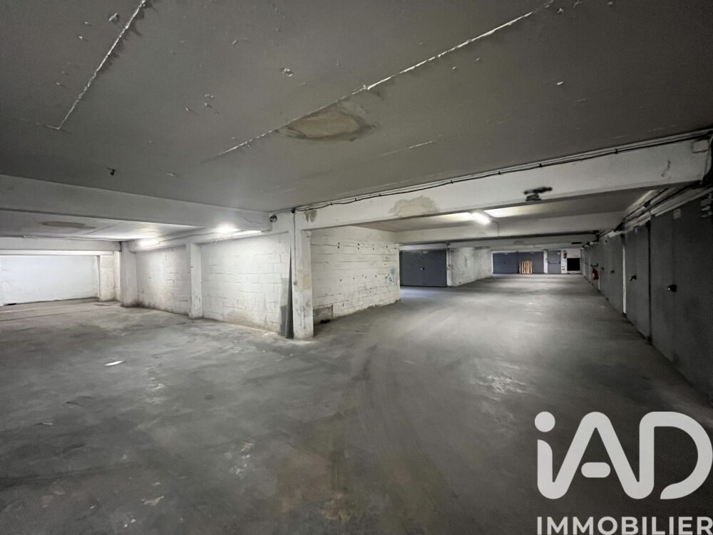 Vente Parking/Garage Vente Garage 150 m&sup2; Paris 18