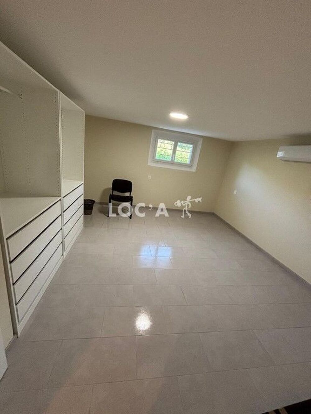 480€ CC/ Mois A VISITER!! chambre meublée dans une mais....