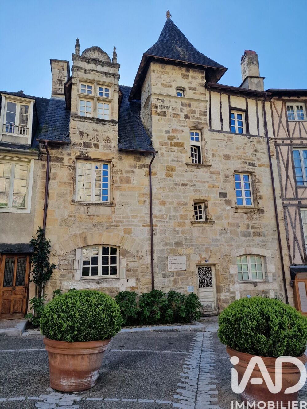 Vente Immeuble Vente Immeuble 400 m&sup2; Terrasson-lavilledieu