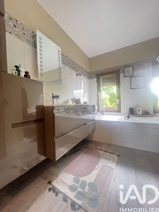  Maison � vendre 6 pi�ces 200 m�
