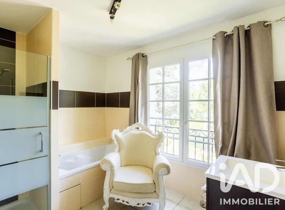 à vendre  Maison Saint-Bonnet-les-Oules (42330)