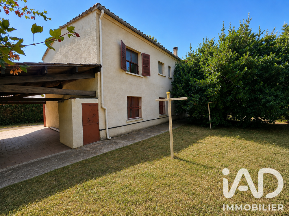 Vente Maison Vente Maison traditionnelle 6 pièces Arpaillargues-et-aureillac
