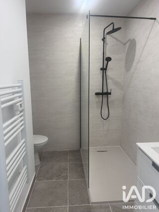  Appartement à louer 4 pièces 80 m²