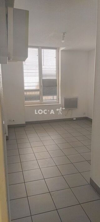  Appartement à louer 1 pièce 35 m²
