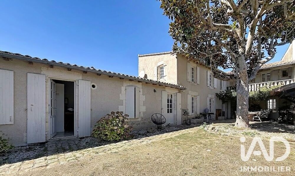 Vente Maison Vente Maison traditionnelle 10 pièces La couarde-sur-mer