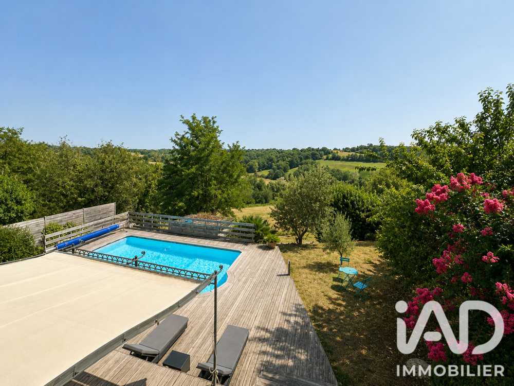 Maison 8 pièces 275 m² · à Saint-Aubin · 275 m² · 345 000 €