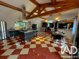  Maison à vendre 9 pièces 307 m²
