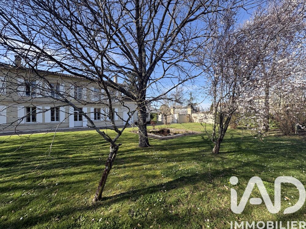 Maison 11 pièces 228 m² · à Saint-Émilion · 228 m² · 990 000 €