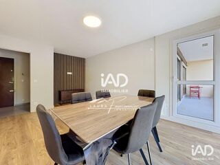  Appartement à louer 4 pièces 82 m²