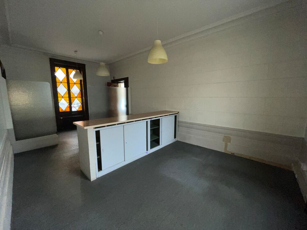   SAINT CHAMOND, 23 place de la liberté, bureau 282m² Saint-chamond