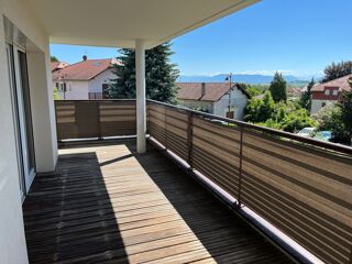  Appartement à louer 4 pièces 87 m²