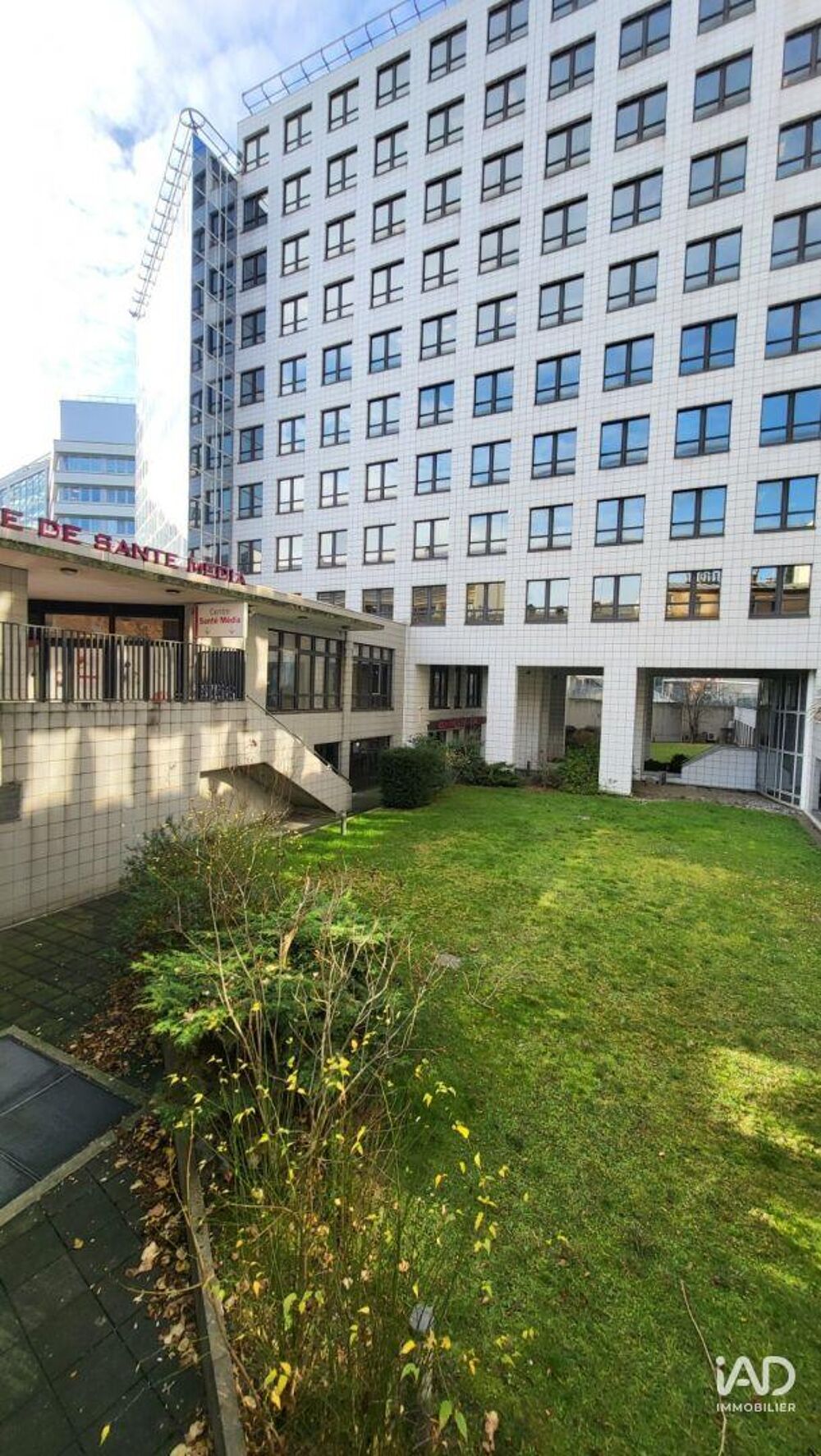   Vente Local d'activités 875 m&sup2; 