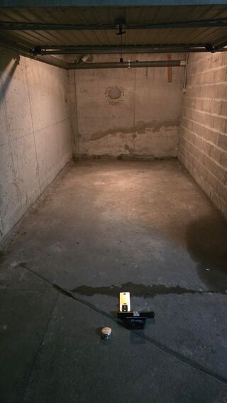  Parking / Garage  louer 12 m